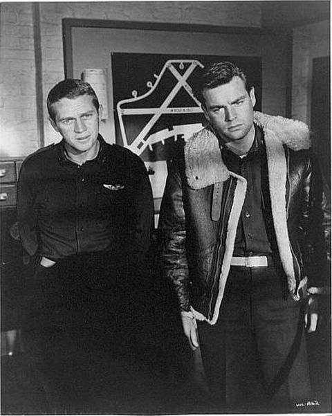 Steve McQueen (as Buzz Rickson) and Robert Wagner (as Bo) face the angry Colonel.